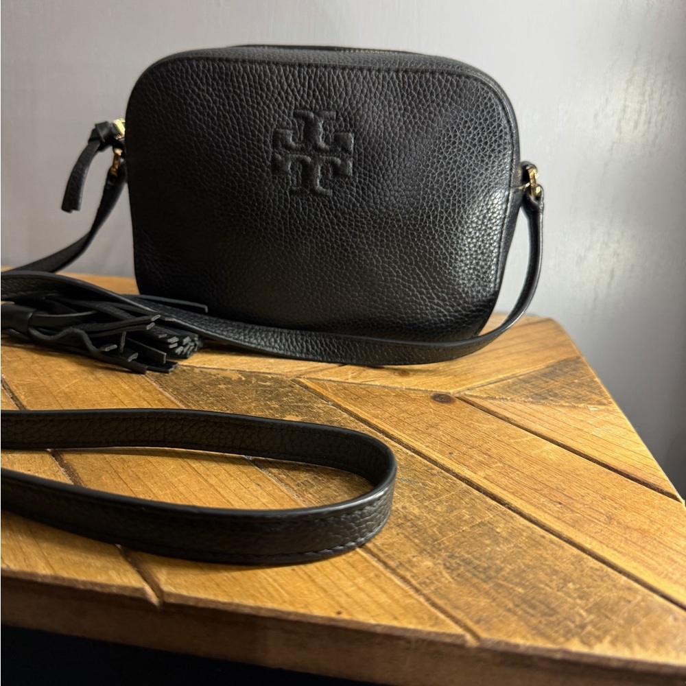 Tory Burch Black Pebbled Leather Crossbody Bag - Picture 7 of 8